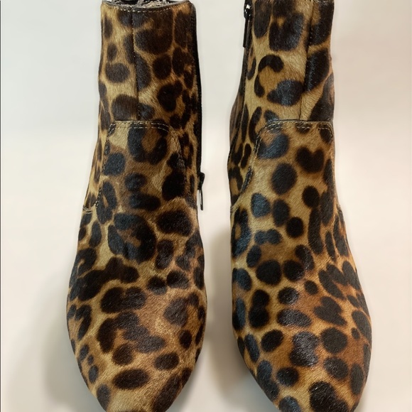 INC Animal Print Brown Pony Hair Brown Bootie Size 6 New Condition - Picture 1 of 6